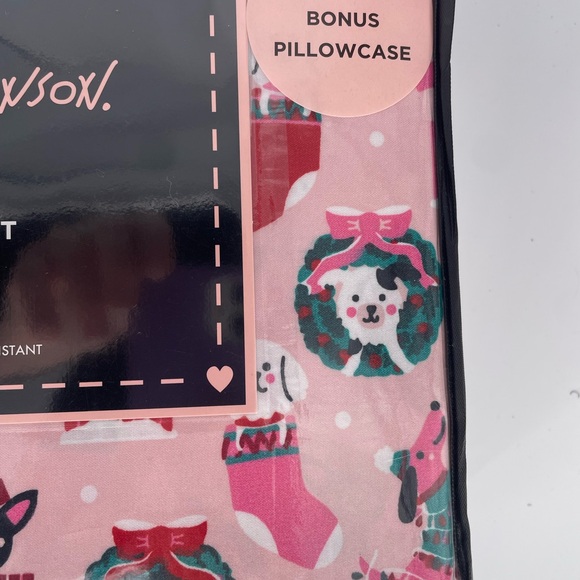 NEW Betsey Johnson Holiday Dogs Pink TWIN Sheet Set 4 Piece Christmas Theme - Picture 4 of 5